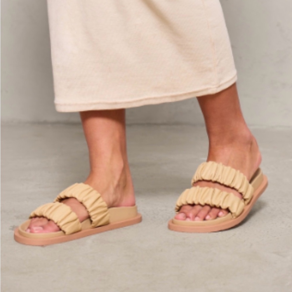 PrettyLittleThing Sandals